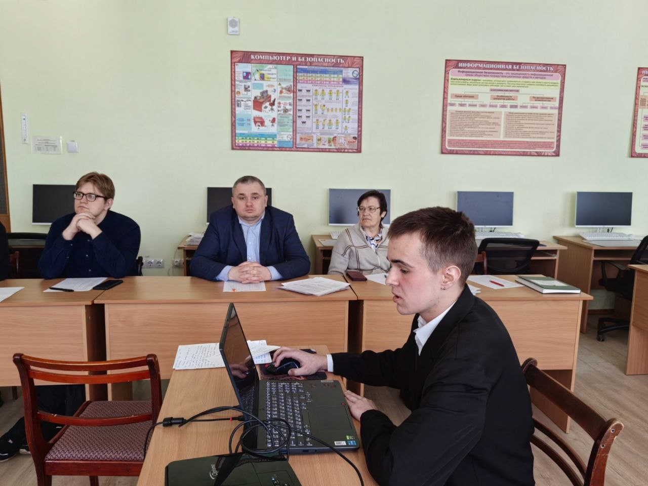 Учебные лаборатории